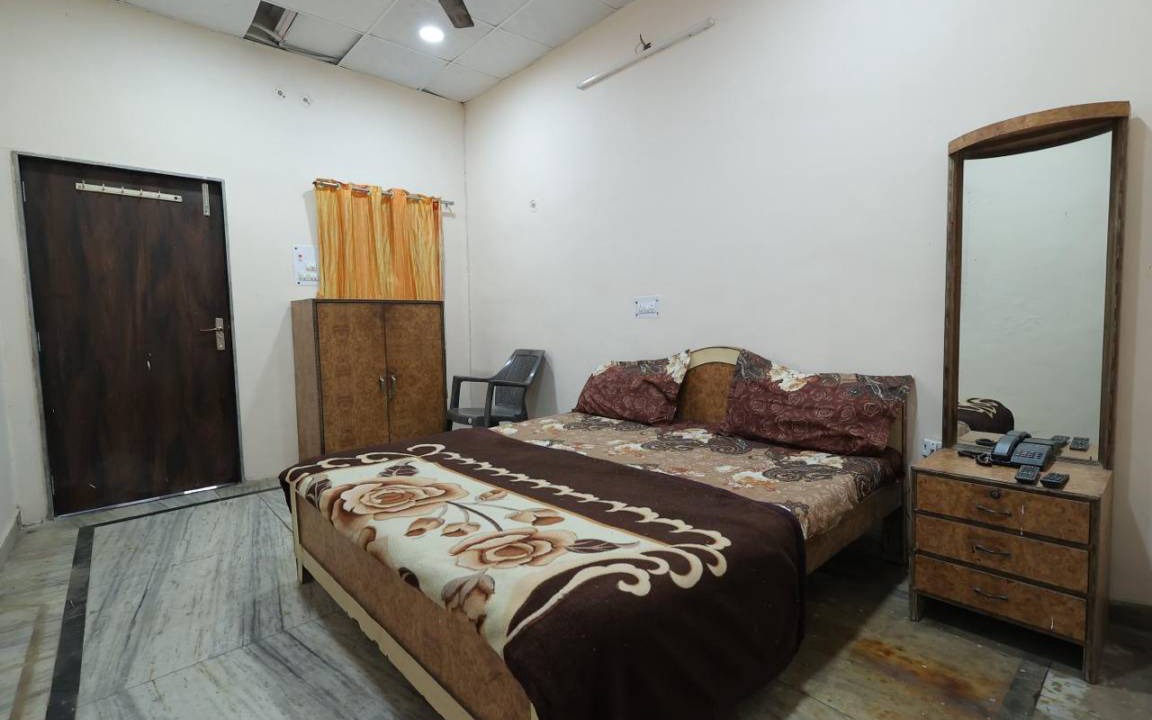 Photo of Bedroom in Mathura