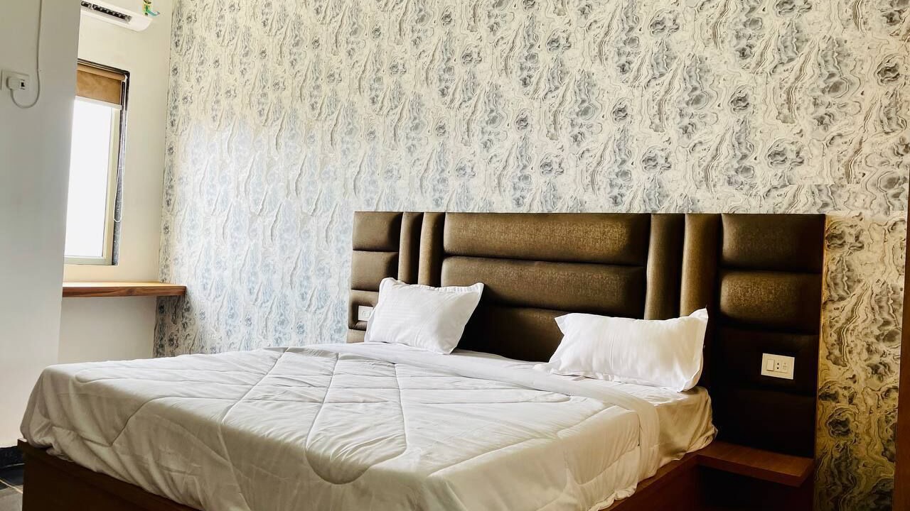 Photo of Bedroom in Mathura