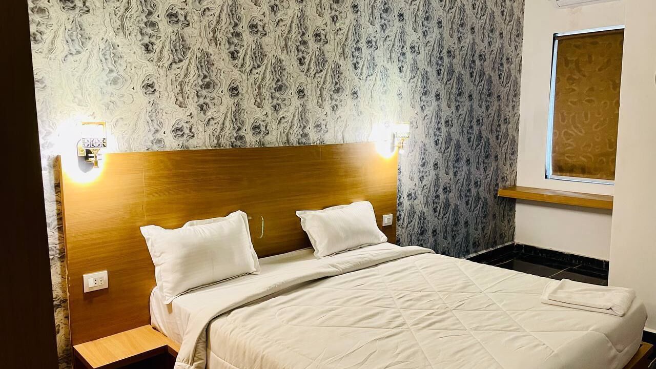 Photo of Bedroom in Mathura