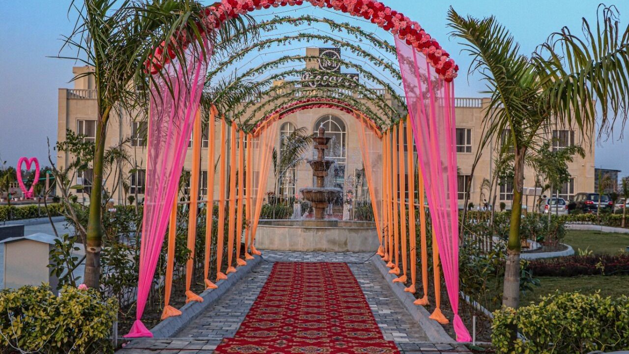 Photo of Outdoor in Bulandshahr