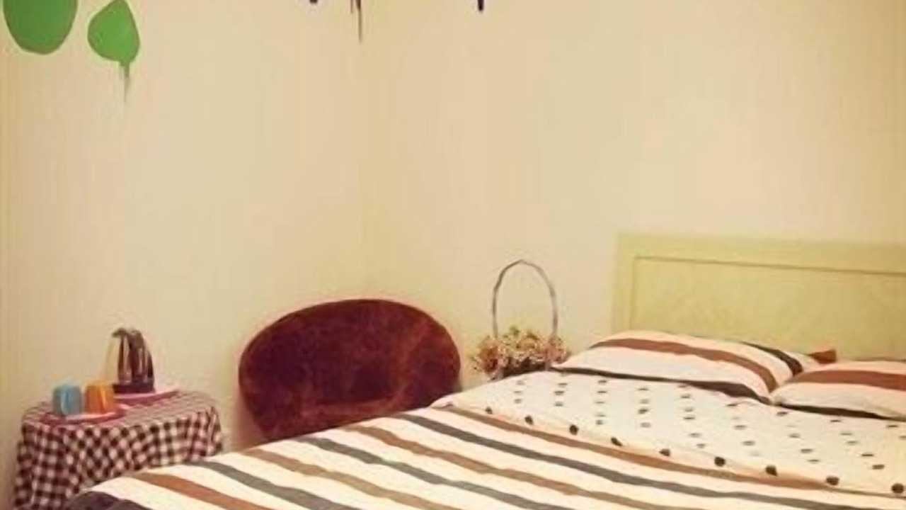 Photo of Bedroom in West Coast