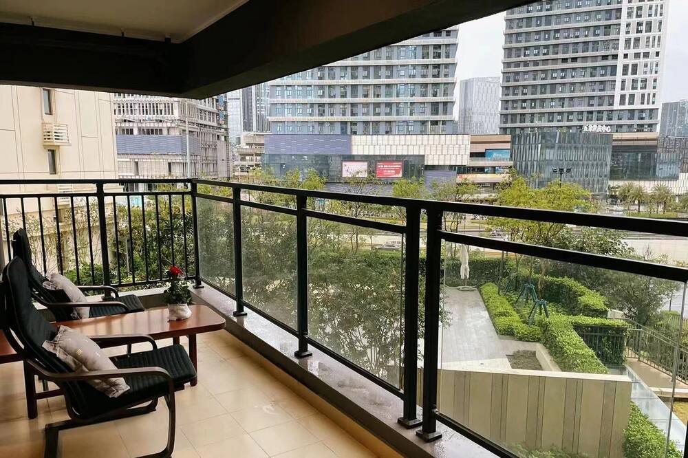 Photo of Patio Balcony in Liangqing District