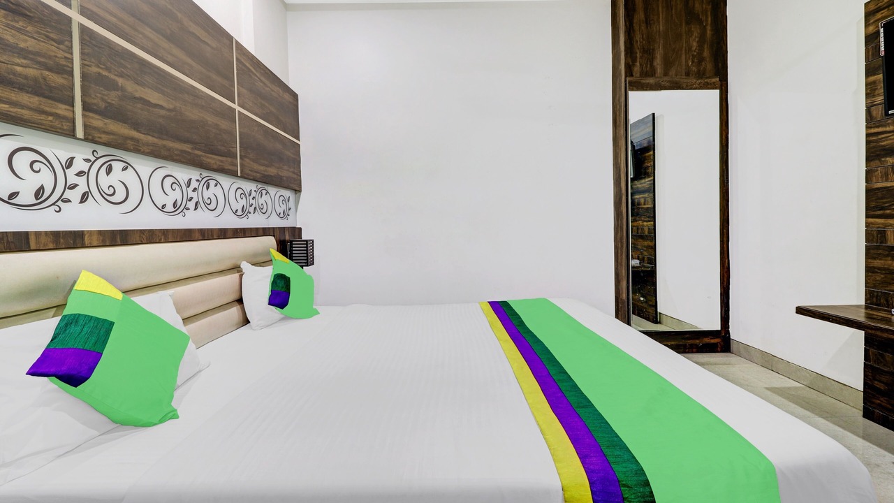 Photo of Bedroom in Mathura