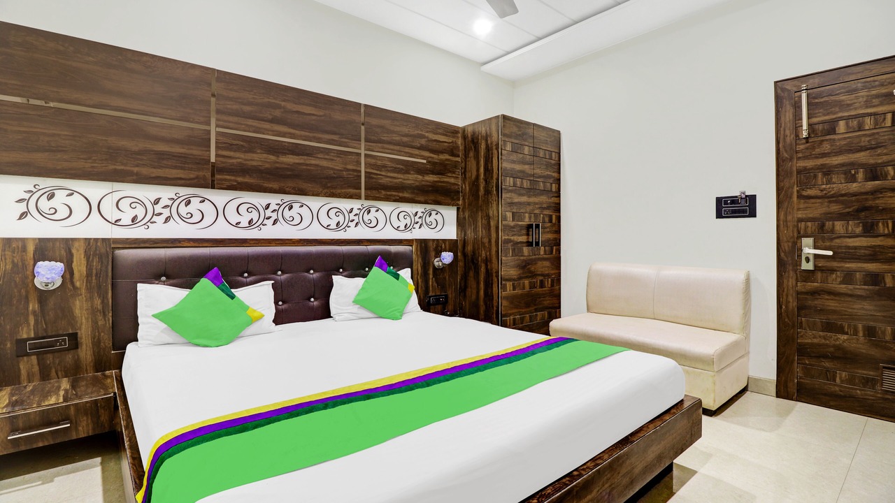Photo of Bedroom in Mathura