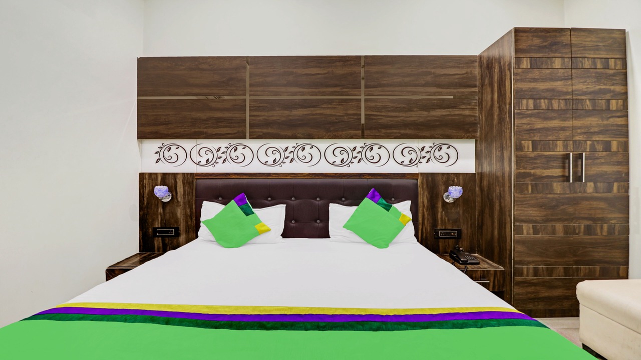 Photo of Bedroom in Mathura