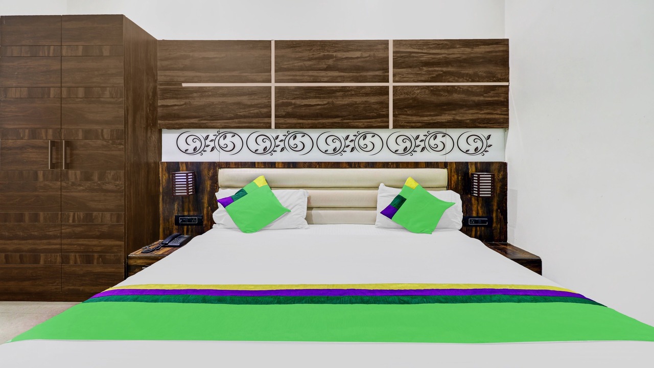 Photo of Bedroom in Mathura