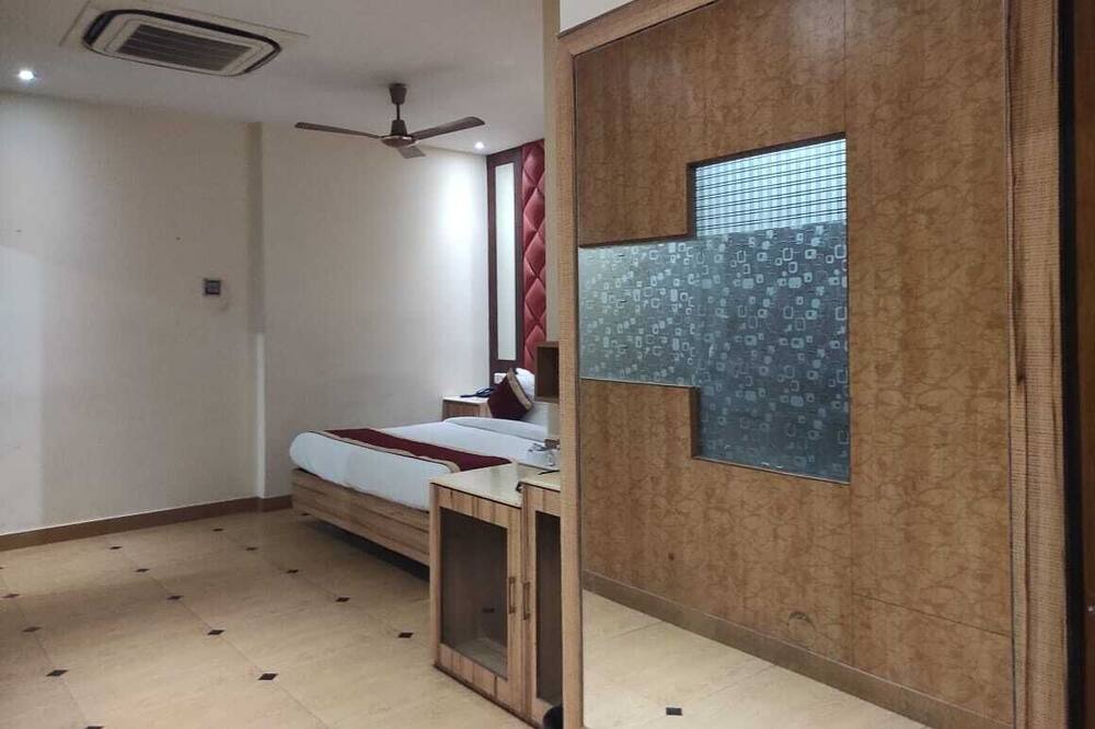 Photo of Bedroom in Aligarh