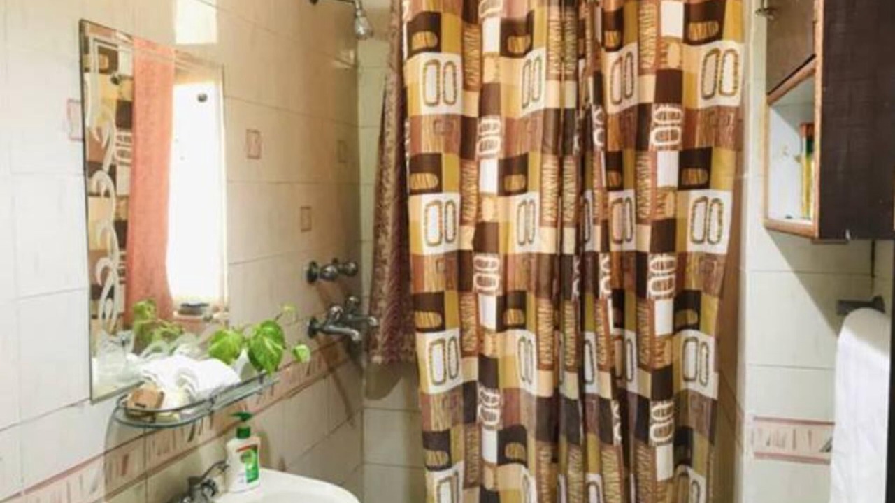 Photo of Bathroom in Taj Ganj