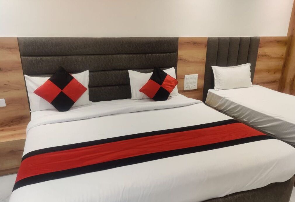 Photo of Bedroom in Taj Ganj
