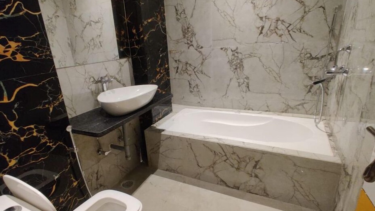 Photo of Bathroom in Taj Ganj