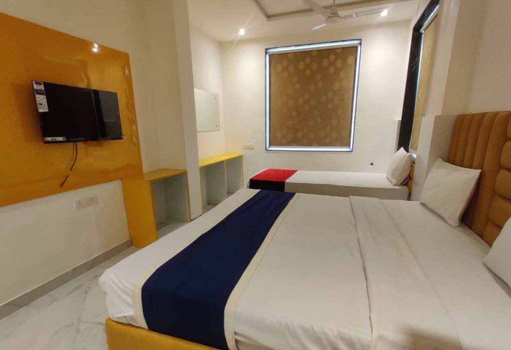 Photo of Bedroom in Taj Ganj