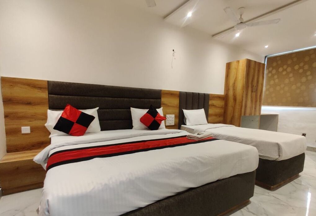 Photo of Bedroom in Taj Ganj