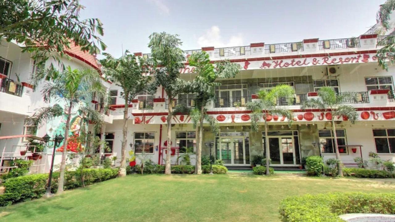 Photo of Outdoor in Charbagh