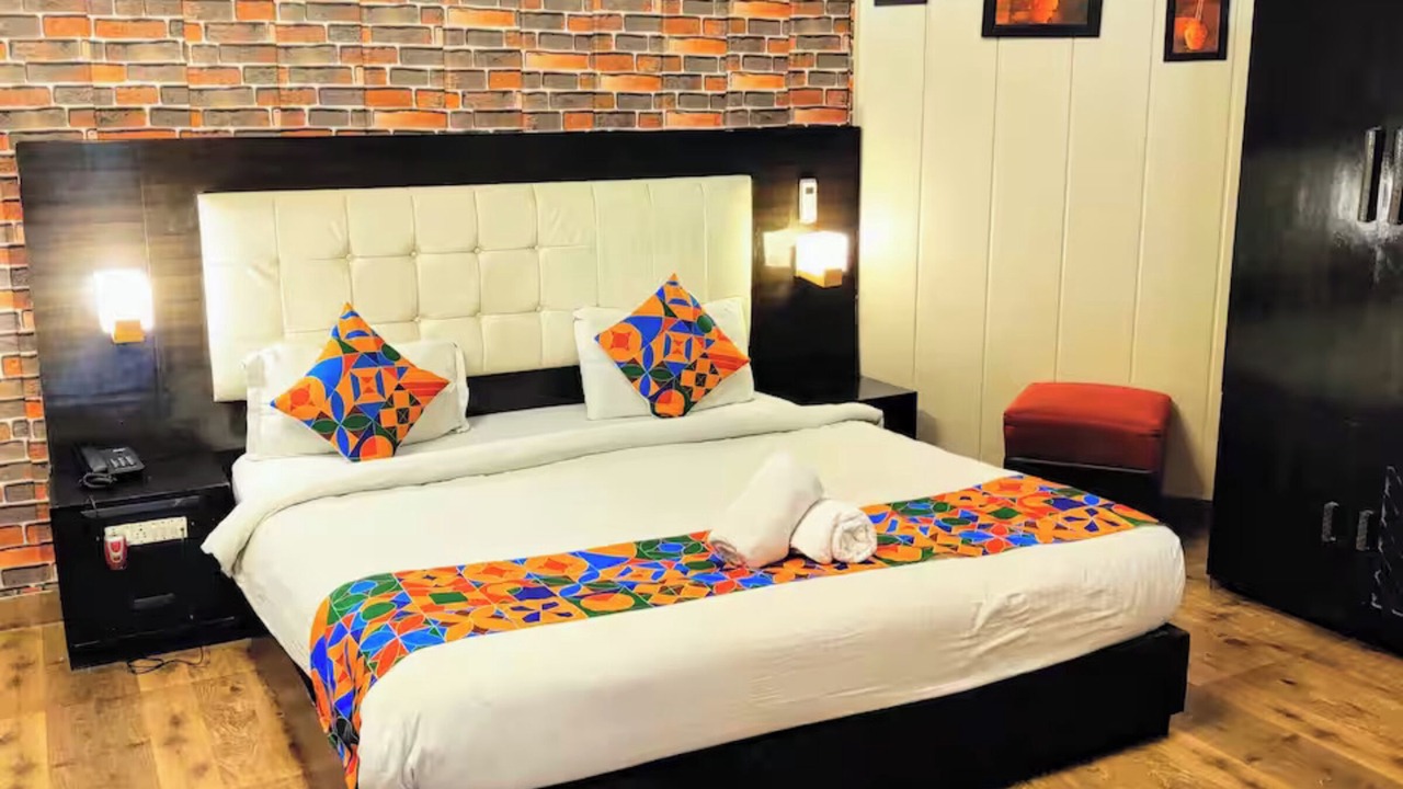 Photo of Bedroom in Charbagh