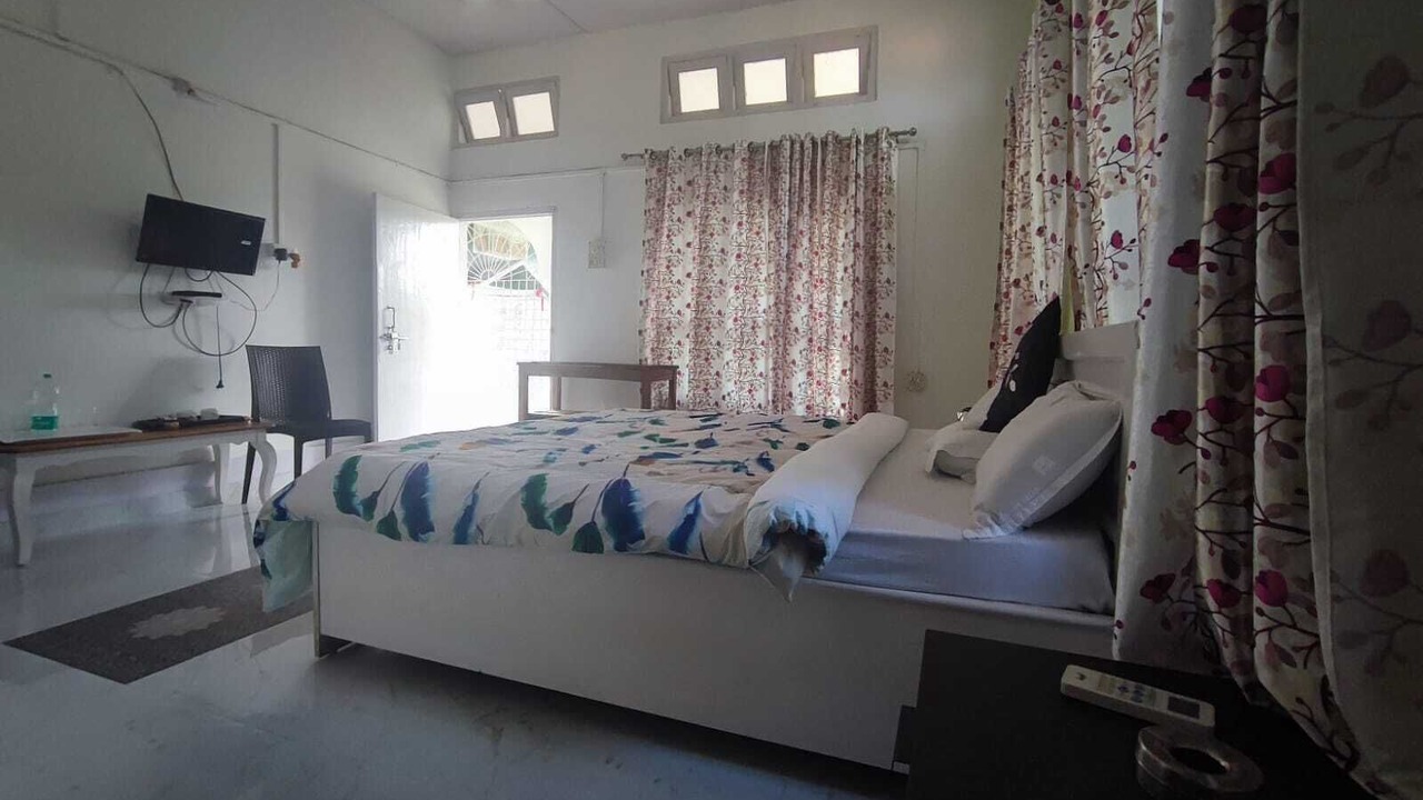 Photo of Bedroom in Hatikhuli
