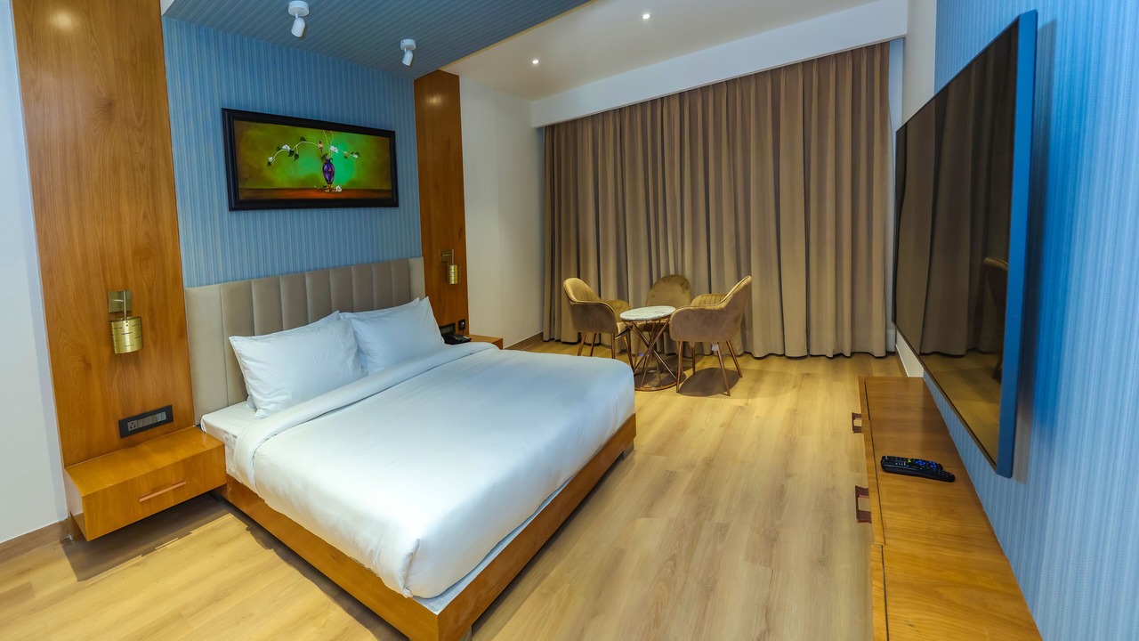 Photo of Bedroom in Hazratganj