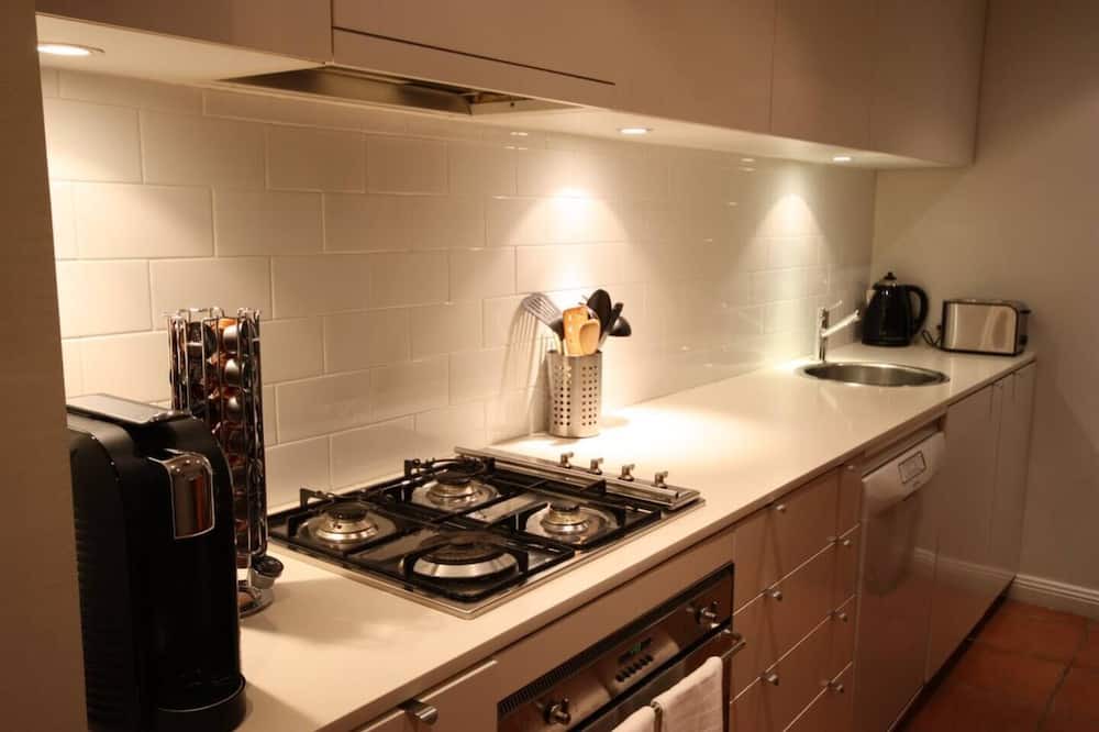 Photo of Kitchen in Erskineville