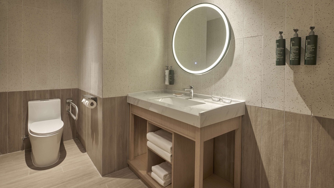 Photo of Bathroom in Xiangzhou District