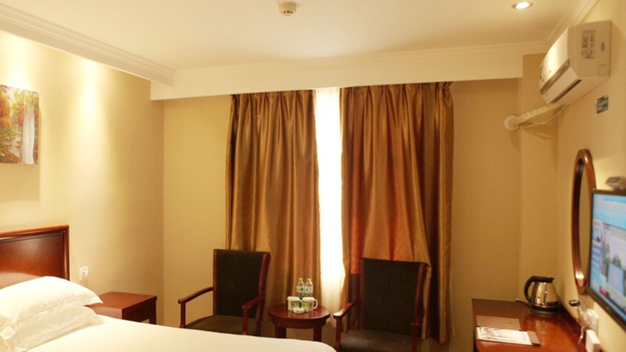 Photo of Bedroom in Runzhou Qu
