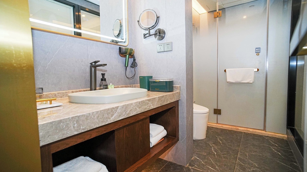 Photo of Bathroom in Xihu