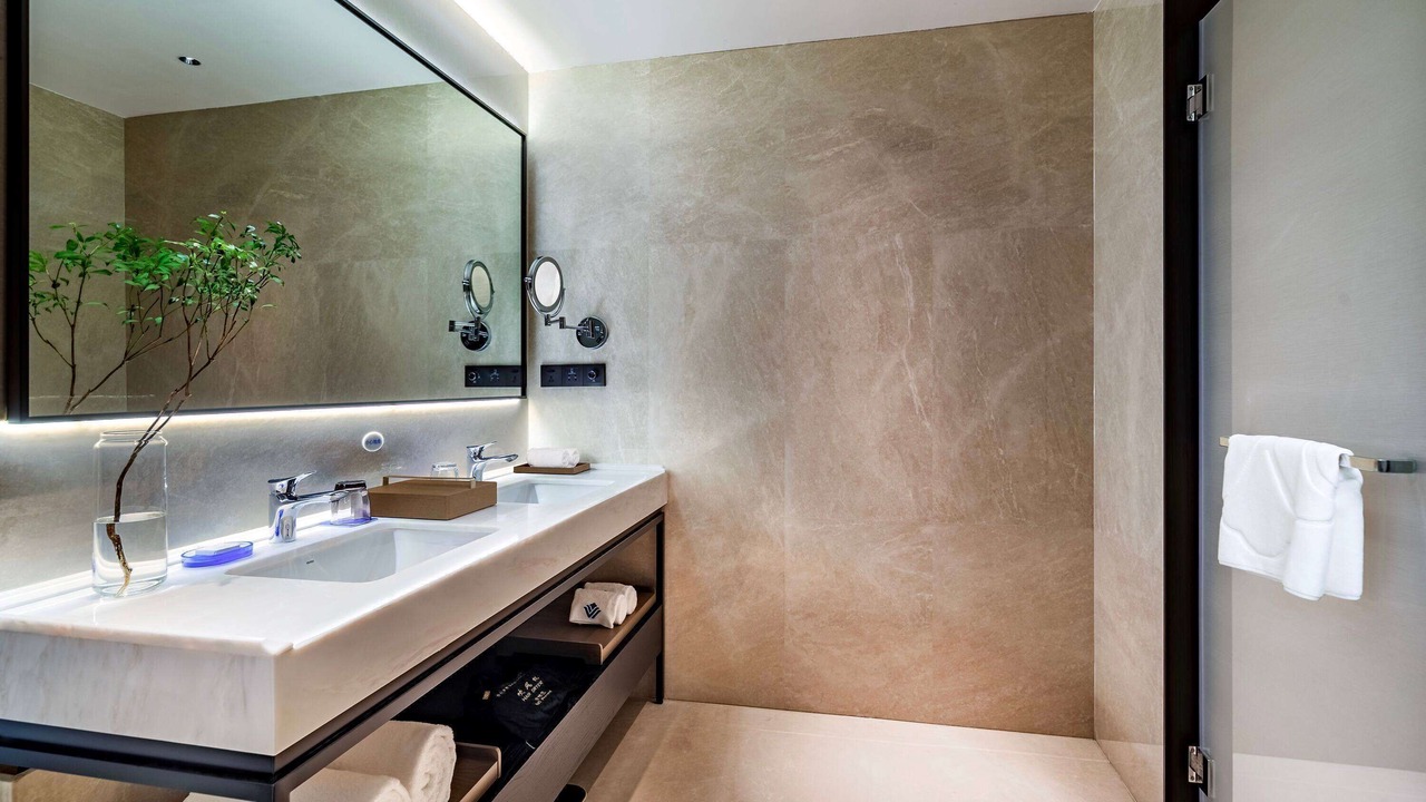 Photo of Bathroom in Anhua County