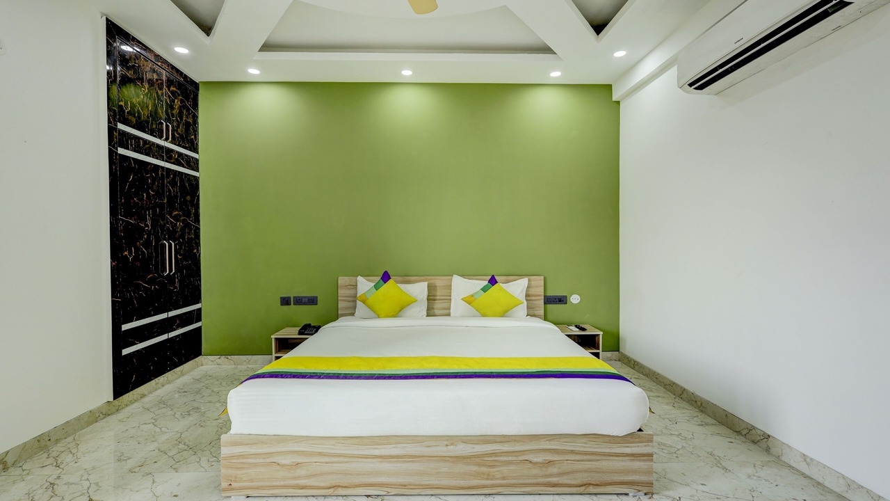 Photo of Bedroom in Sector 27