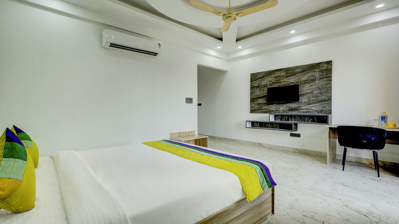 Photo of Bedroom in Sector 27