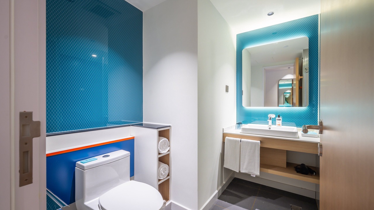 Photo of Bathroom in Runzhou Qu