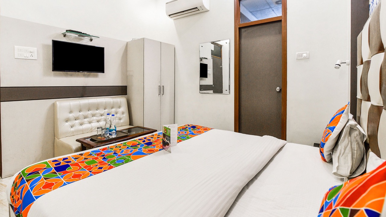 Photo of Bedroom in Charbagh
