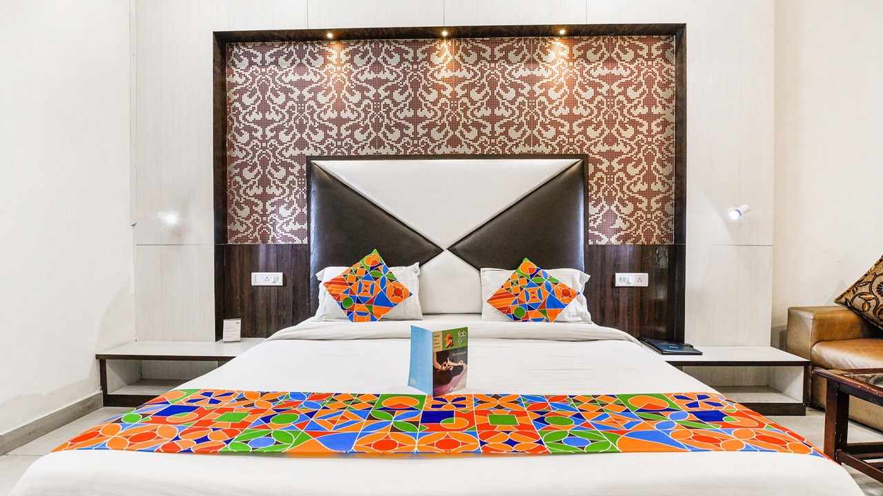 Photo of Bedroom in Charbagh