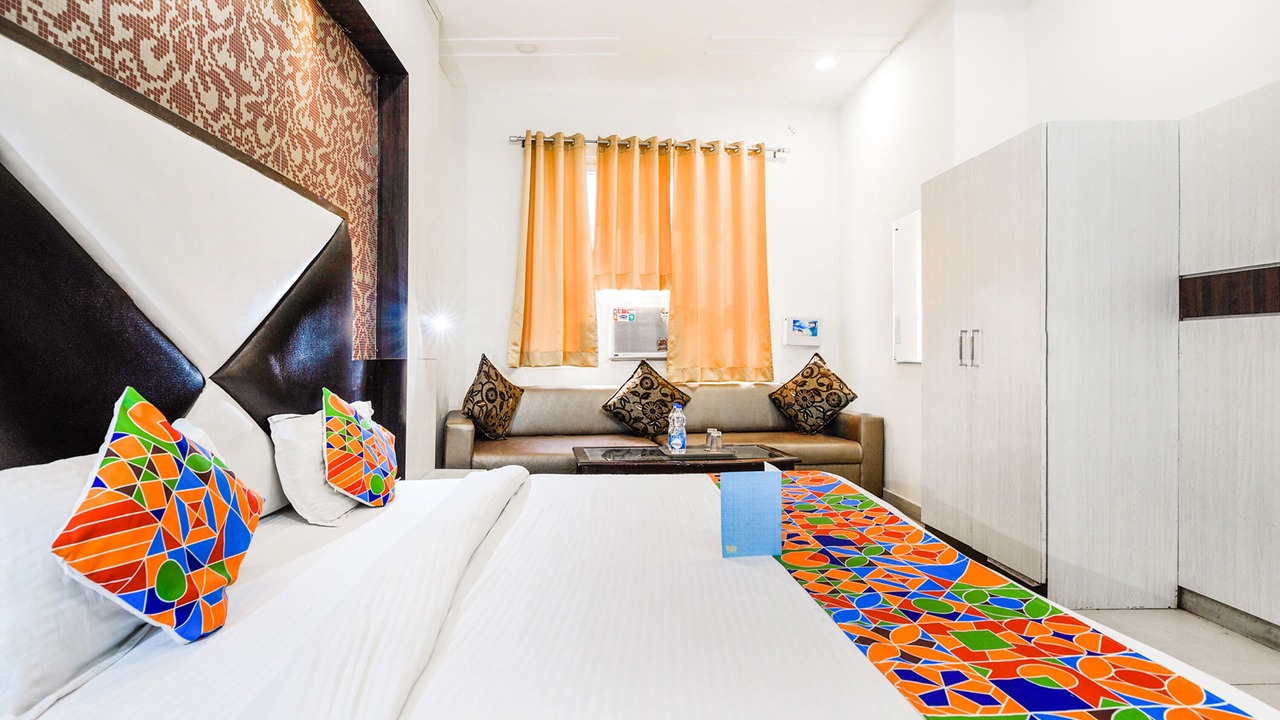 Photo of Bedroom in Charbagh