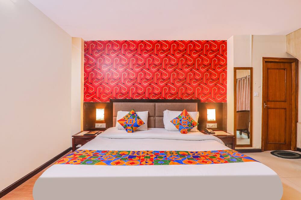 Photo of Bedroom in Hazratganj