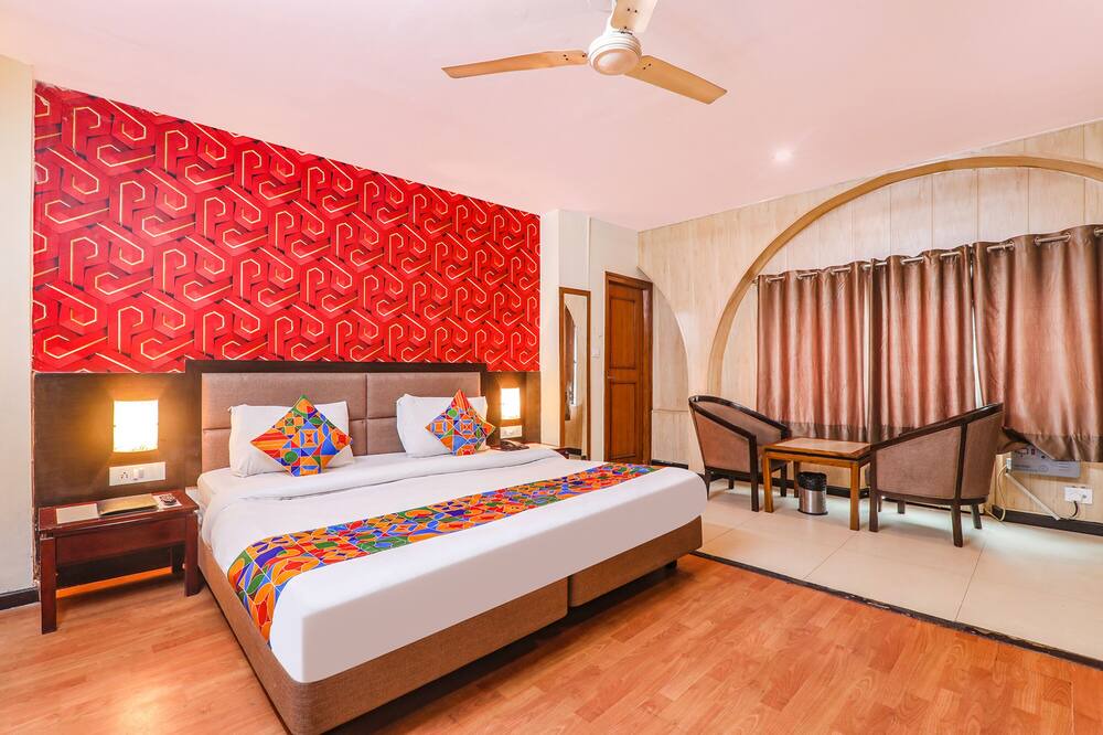 Photo of Bedroom in Hazratganj