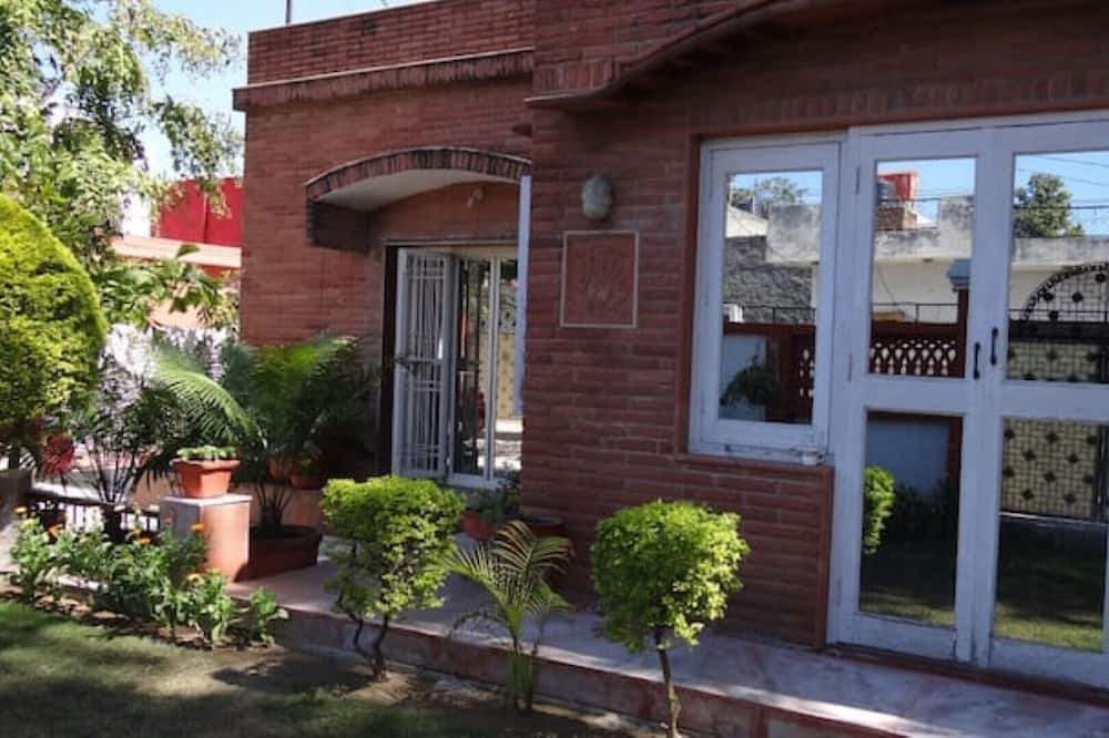 Photo of Outdoor in Agra