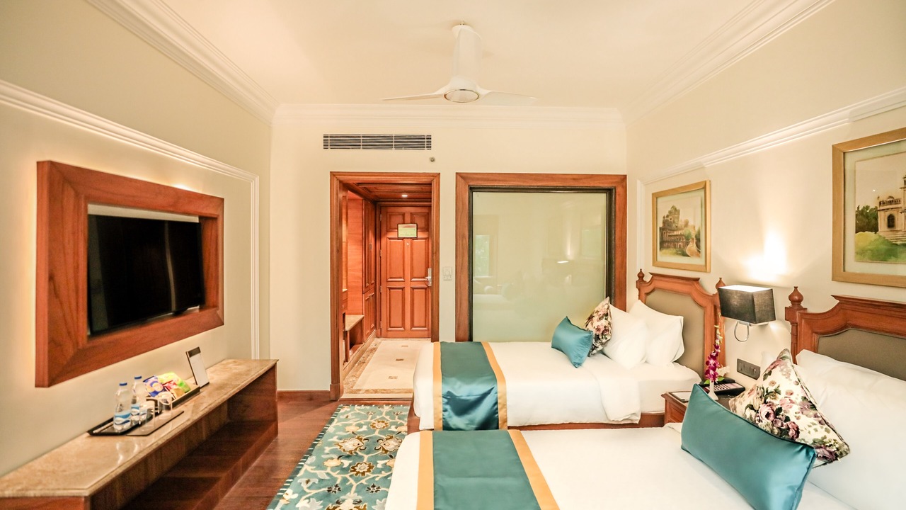 Photo of Bedroom in Hazratganj