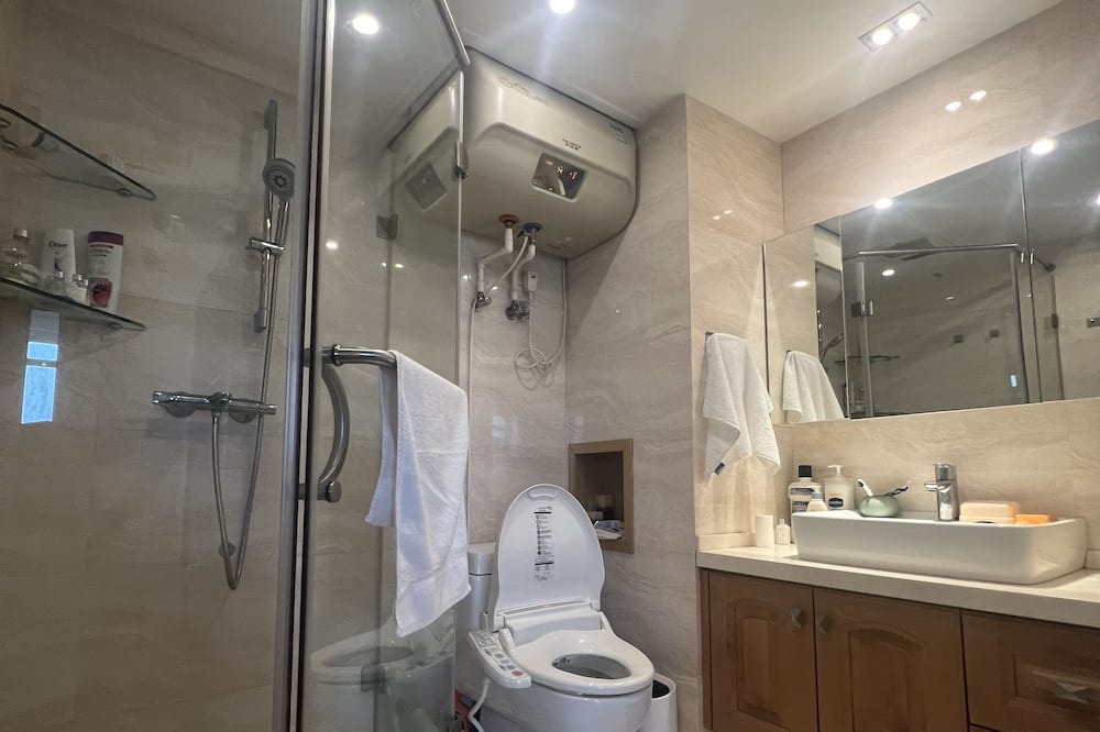 Photo of Bathroom in Xihu