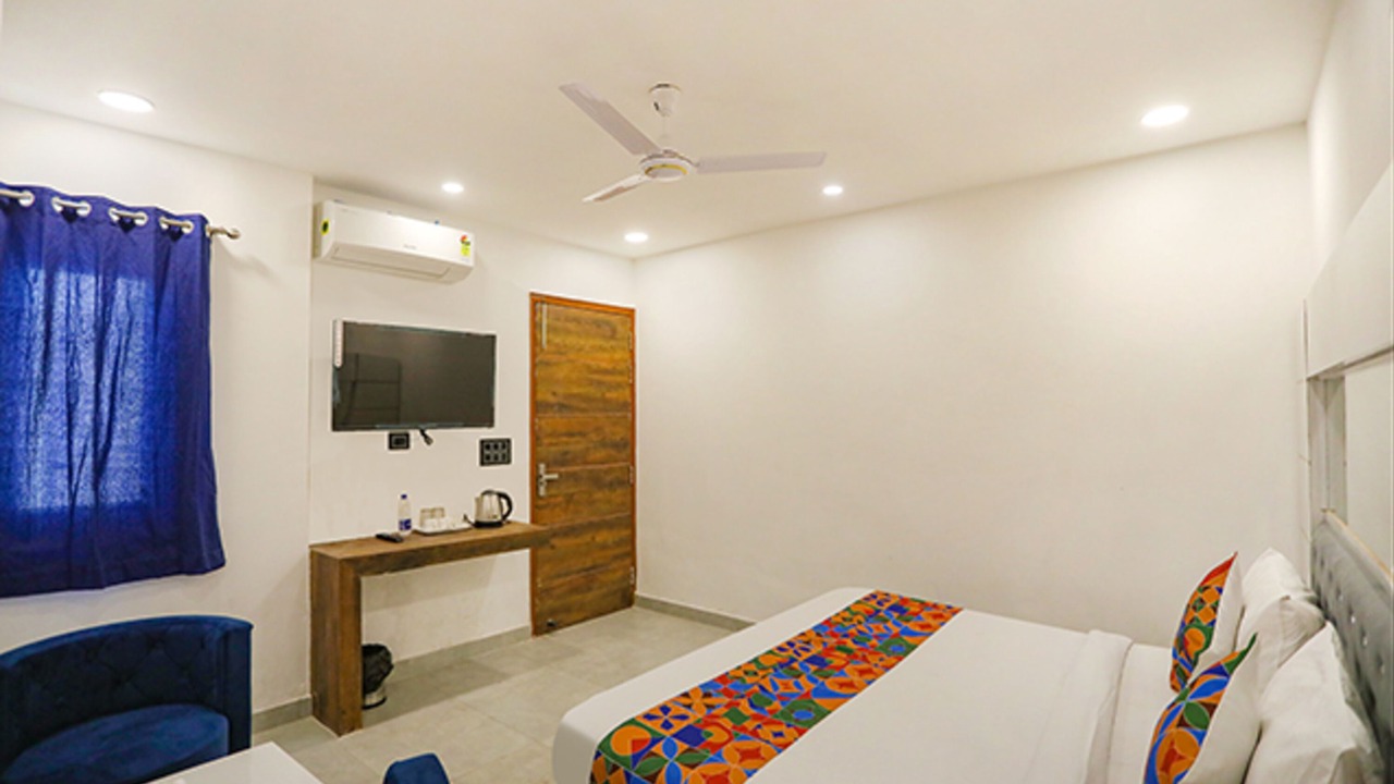 Photo of Bedroom in Sector 27