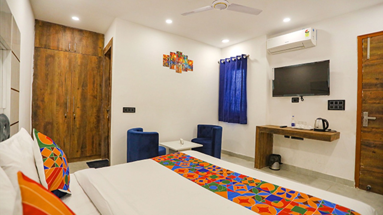 Photo of Bedroom in Sector 27
