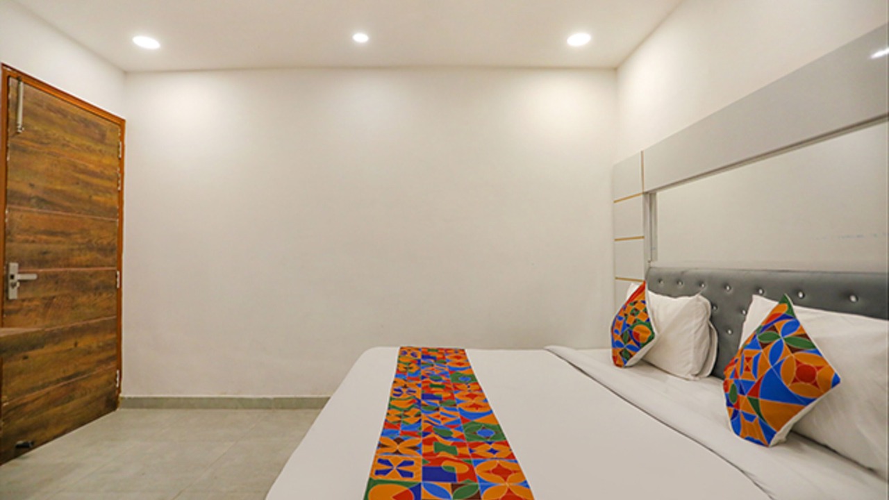 Photo of Bedroom in Sector 27