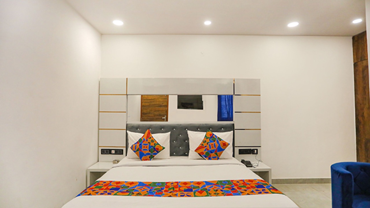 Photo of Bedroom in Sector 27