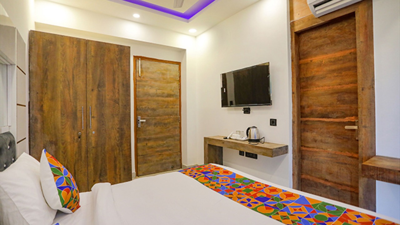 Photo of Bedroom in Sector 27