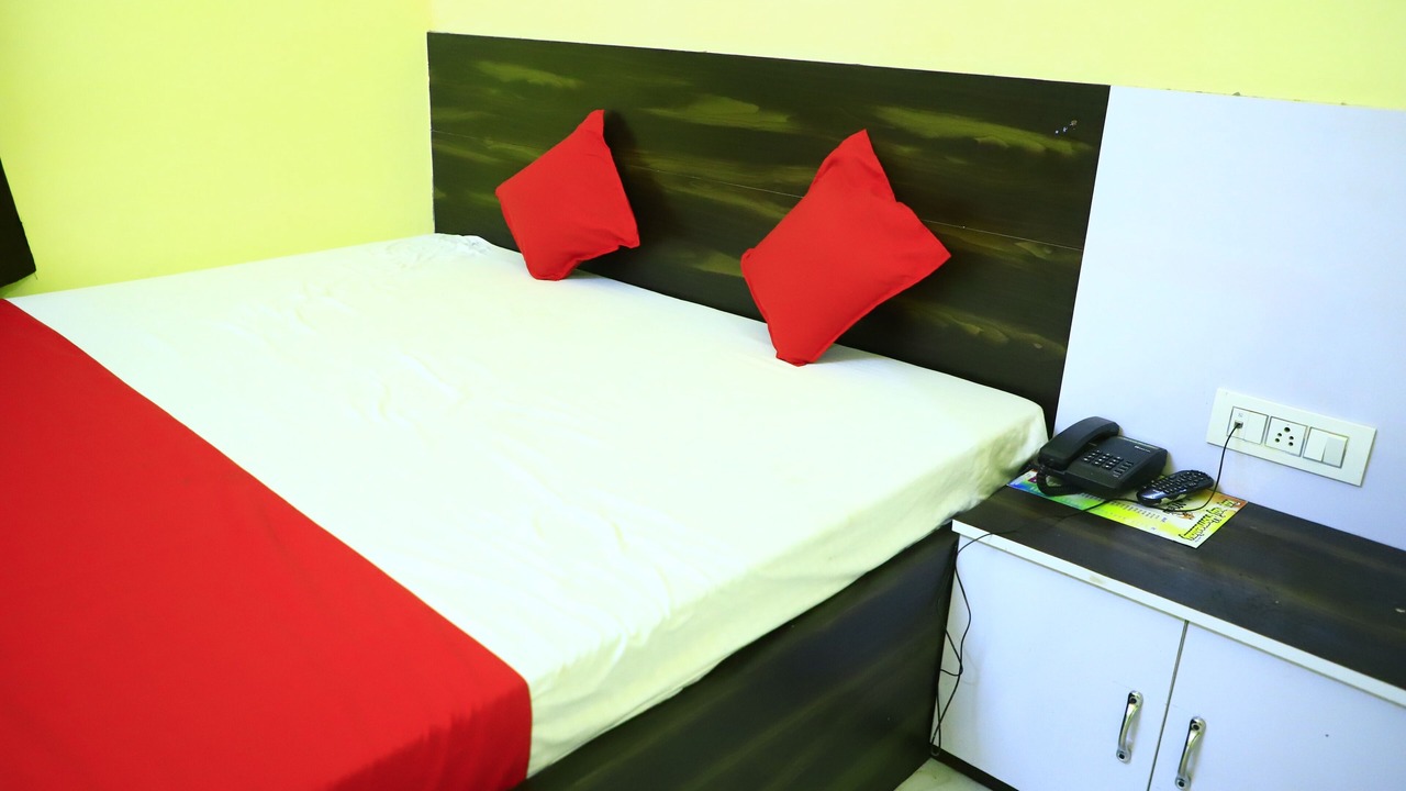 Photo of Bedroom in Mathura