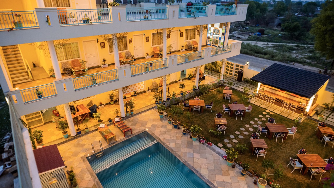 Photo of Outdoor in Taj Ganj