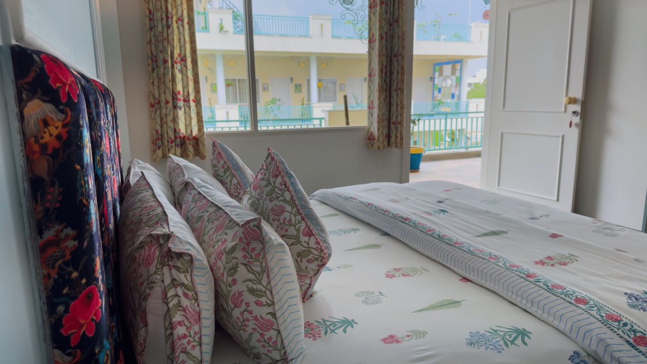 Photo of Bedroom in Taj Ganj