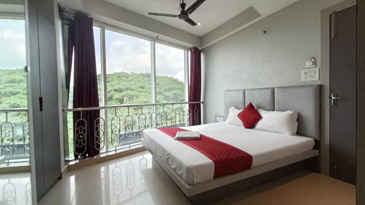 Photo of Bedroom in Sualkuchi