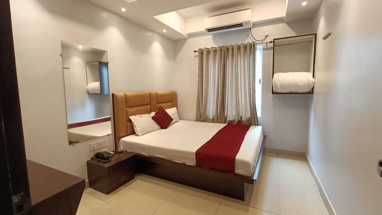 Photo of Bedroom in Sualkuchi
