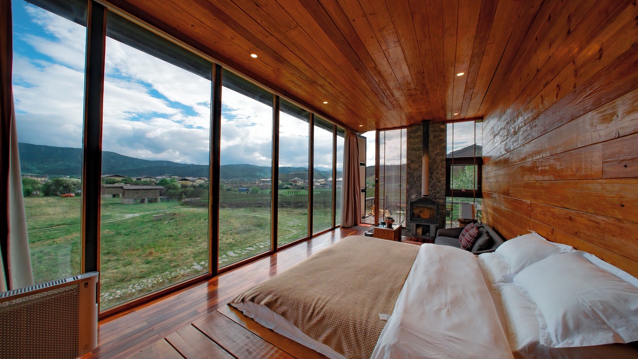 Photo of Bedroom in Shangri-La