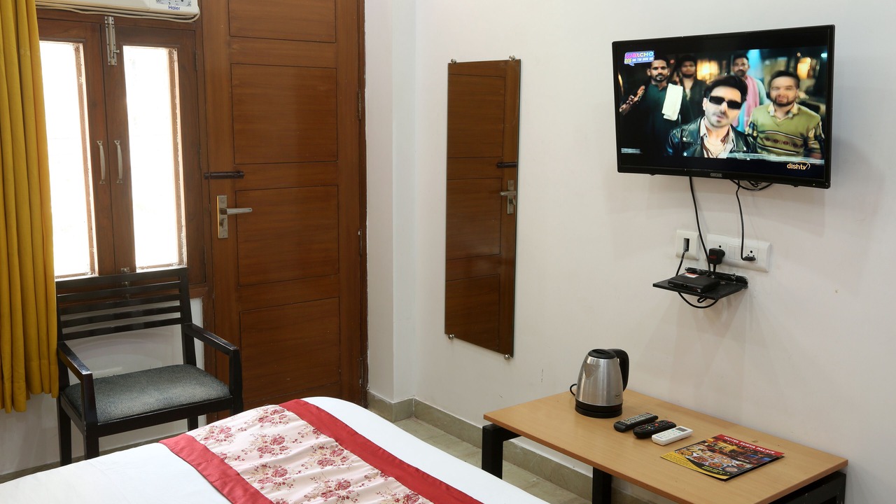 Photo of Bedroom in Sector 62