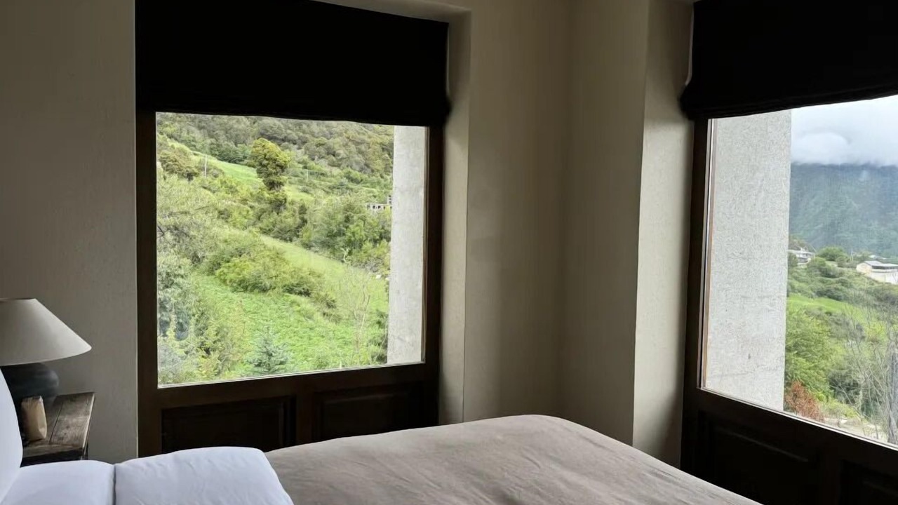 Photo of Bedroom in Deqen County