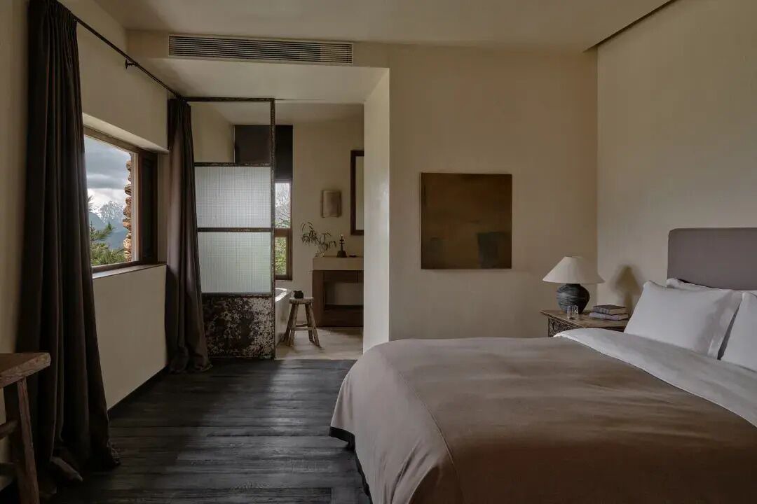 Photo of Bedroom in Deqen County
